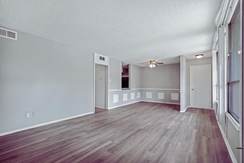 22-108 N Belvedere Blvd, Memphis, TN, 38104-2532 | Card Image