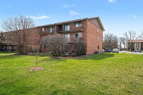 apt-2w-9826 Treetop Dr, Orland Park, IL, 60462-1013 | Card Image