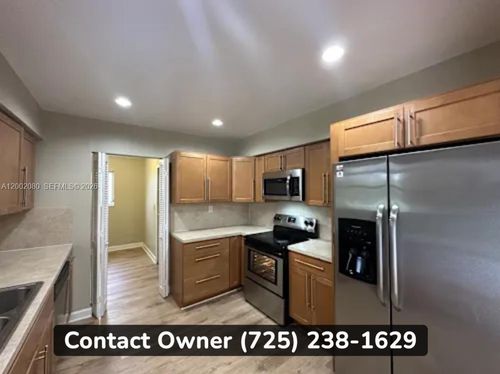 3000 Sw 97th Ct, Miami, FL, 33165 | Card Image