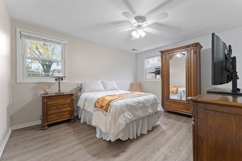 309 Plymouth Ln, Bloomingdale, IL, 60108-2029 | Card Image