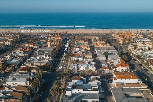 227 18th St, Huntington Beach, CA, 92648-3903 | Card Image