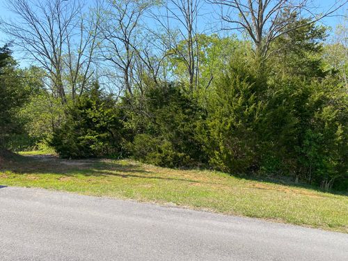 1314 Green Hill Estates Rd, Monticello, KY, 42633-7895 | Card Image
