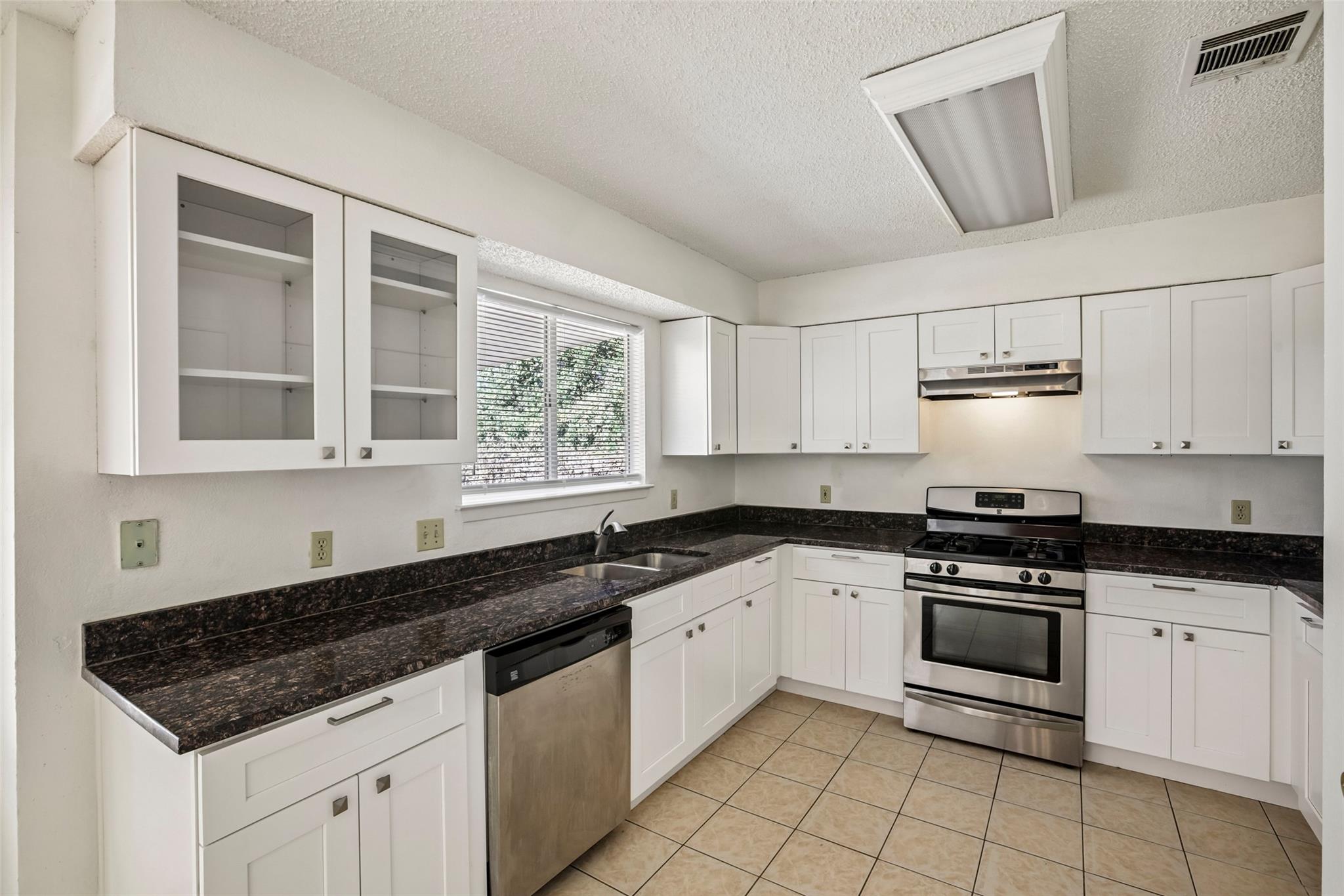 Residential Lease in Austin 5
