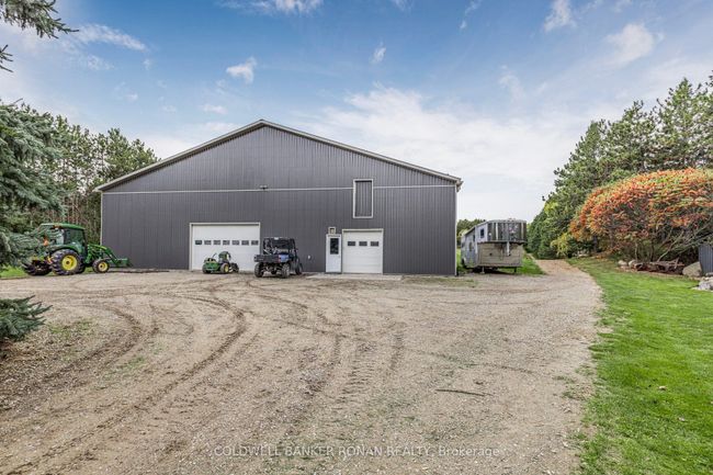 836138 4 Th Line, House other with 3 bedrooms, 2 bathrooms and 6 parking in Mulmur ON | Image 13