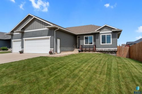 3924 S Faith Ave Avenue, Sioux Falls, SD, 57110 | Card Image