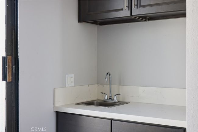 APT-302 - 2110 S Bentley Ave, Condo with 2 bedrooms, 2 bathrooms and 2 parking in LOS ANGELES CA | Image 5