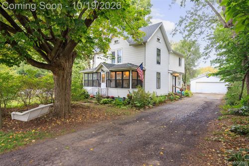 721 Putnam St, Pinckney, MI, 48169-8010 | Card Image
