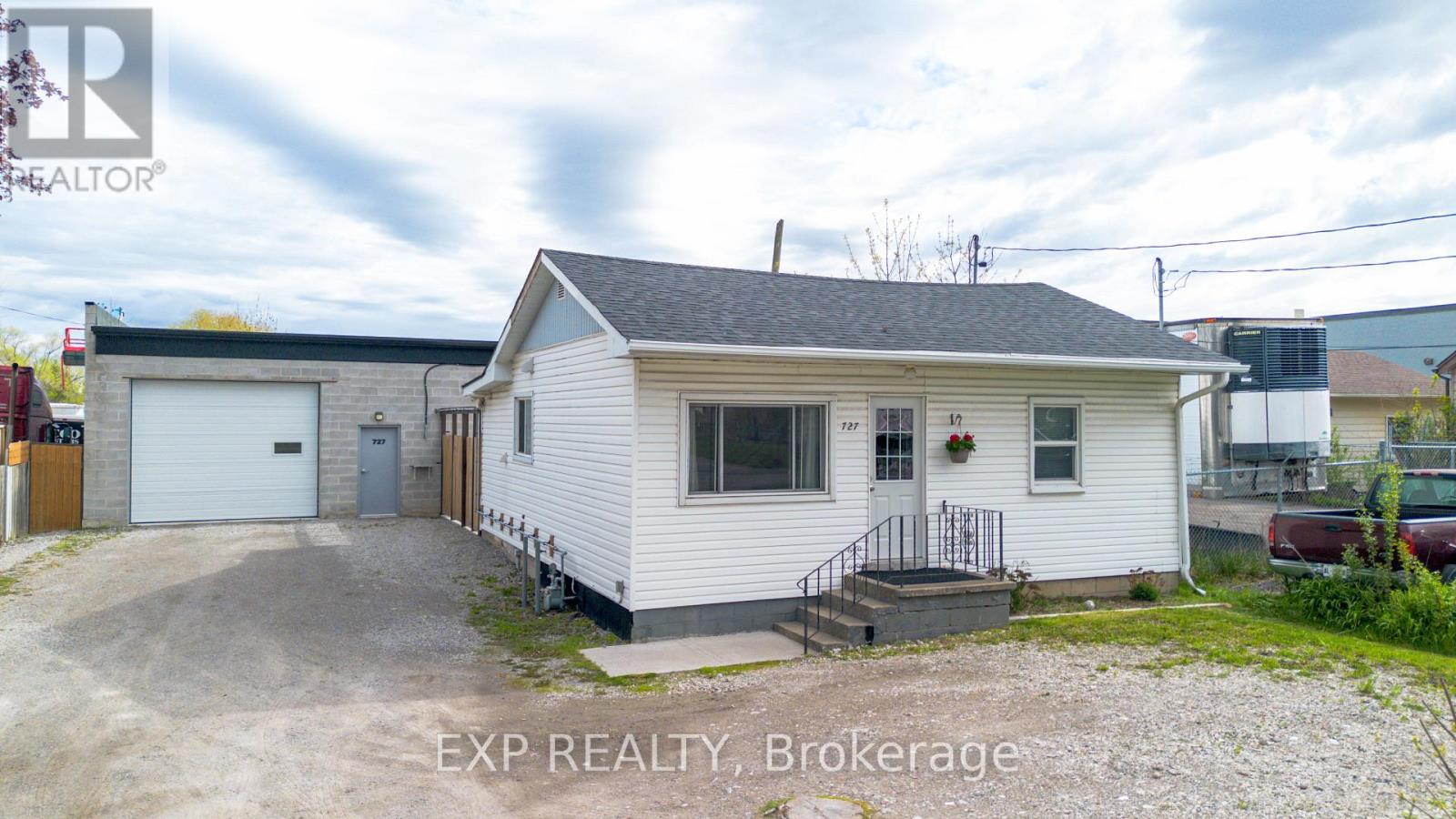 Residential in Hamilton (Stoney Creek Industrial) 2