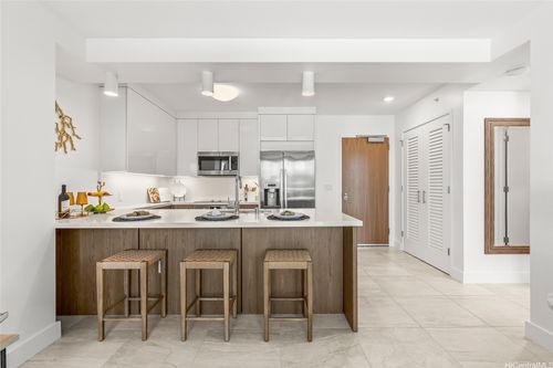 1510-629 Keeaumoku St, Honolulu, HI, 96814-3625 | Card Image