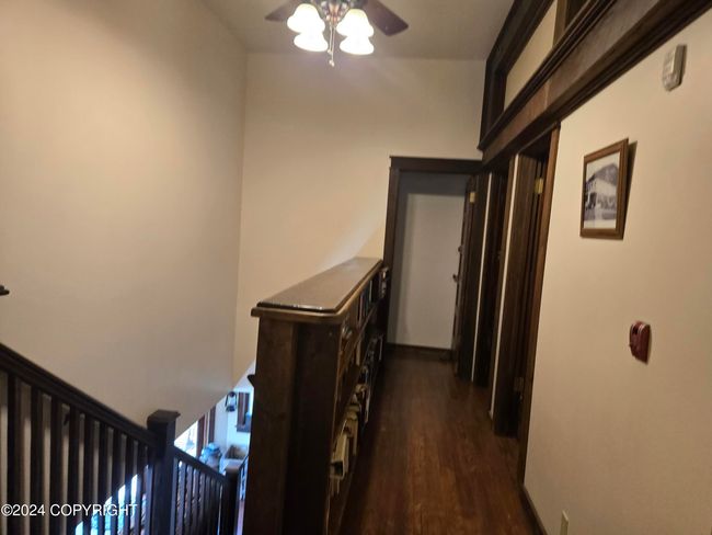Upstairs Hallway | Image 22
