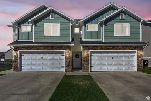 1062 W 2050 S, Syracuse, UT, 84075-2600 | Card Image