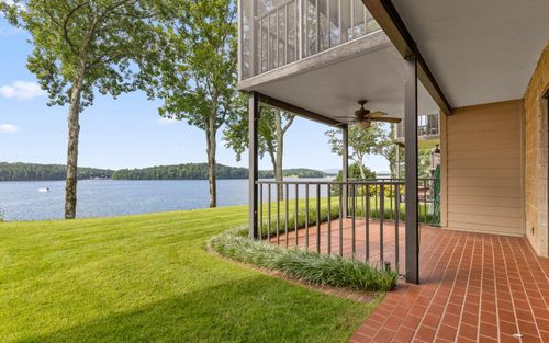 4336 Lakeshore Ln, Chattanooga, TN, 37415-7094 | Card Image