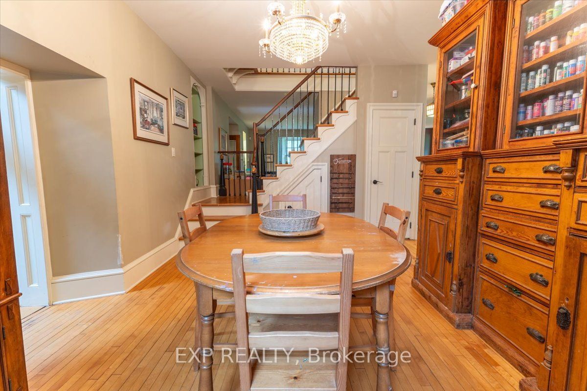 Residential in Bells Corners and South to Fallowfield