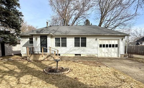 105 3rd Ave Nw, Grand Meadow, MN, 55936-1438 | Card Image