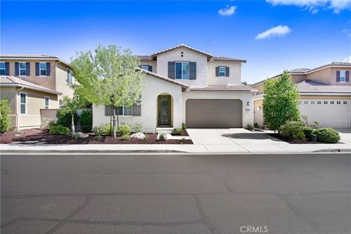 31454 Polo Creek Dr, Temecula, CA, 92591-7411 | Card Image
