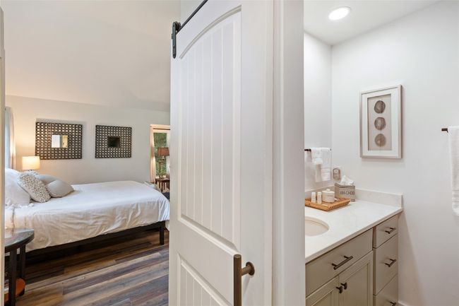 1909 - 260 River Run, Condo with 1 bedrooms, 1 bathrooms and null parking in Sapphire NC | Image 24