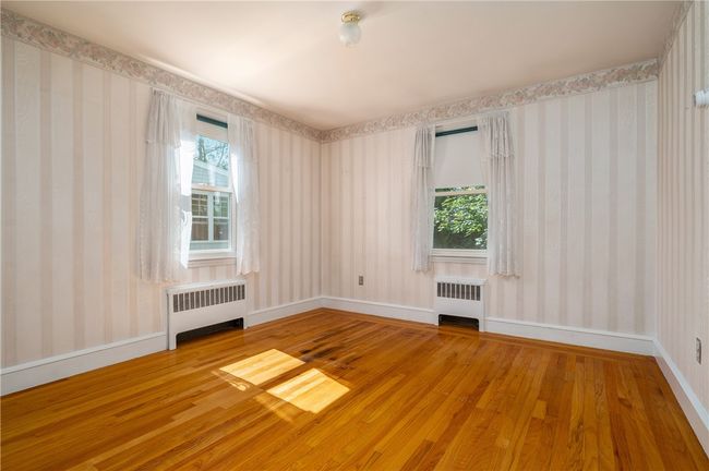 30 Winthrop St, House other with 3 bedrooms, 1 bathrooms and 3 parking in Riverside RI | Image 16