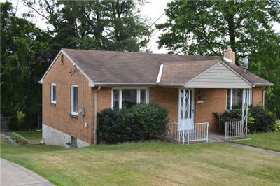 224 Longview Drive, House other with 2 bedrooms, 2 bathrooms and 2 parking in Monroeville PA | Image 1