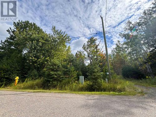 2170 Lynda Ave, Thunder Bay, ON, P7K1H9 | Card Image