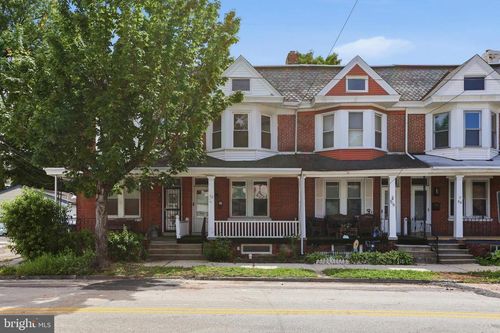 58 E Brown St, NORRISTOWN, PA, 19401-3051 | Card Image