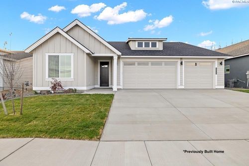 2949 Vistara Way, Richland, WA, 99354-5530 | Card Image