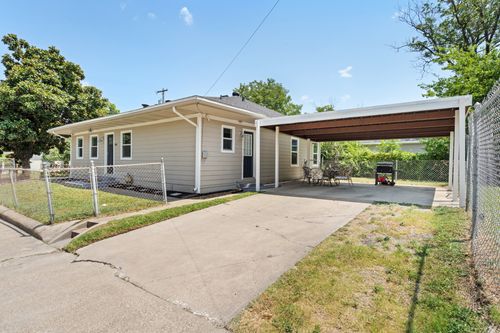 3305 King St, Greenville, TX, 75401-4521 | Card Image