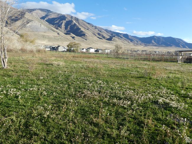 View of mountain background with rural landscape | Image 12