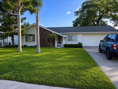 8213 Split Rail Lane, Hudson, FL, 34667 | Card Image