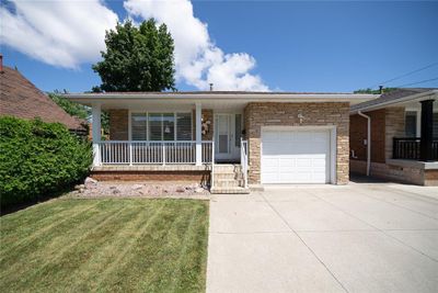 783 Lawrence Rd, House other with 3 bedrooms, 2 bathrooms and 5 parking in Hamilton ON | Image 1