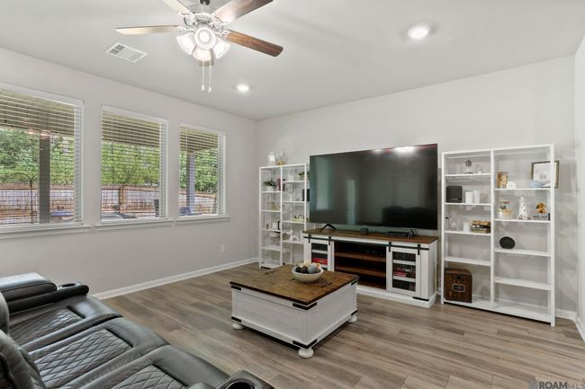34888 Spring Trails Dr, House other with 4 bedrooms, 2 bathrooms and 2 parking in Walker LA | Image 5