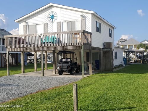 6018 6th St, Surf City, NC, 28445-8641 | Card Image