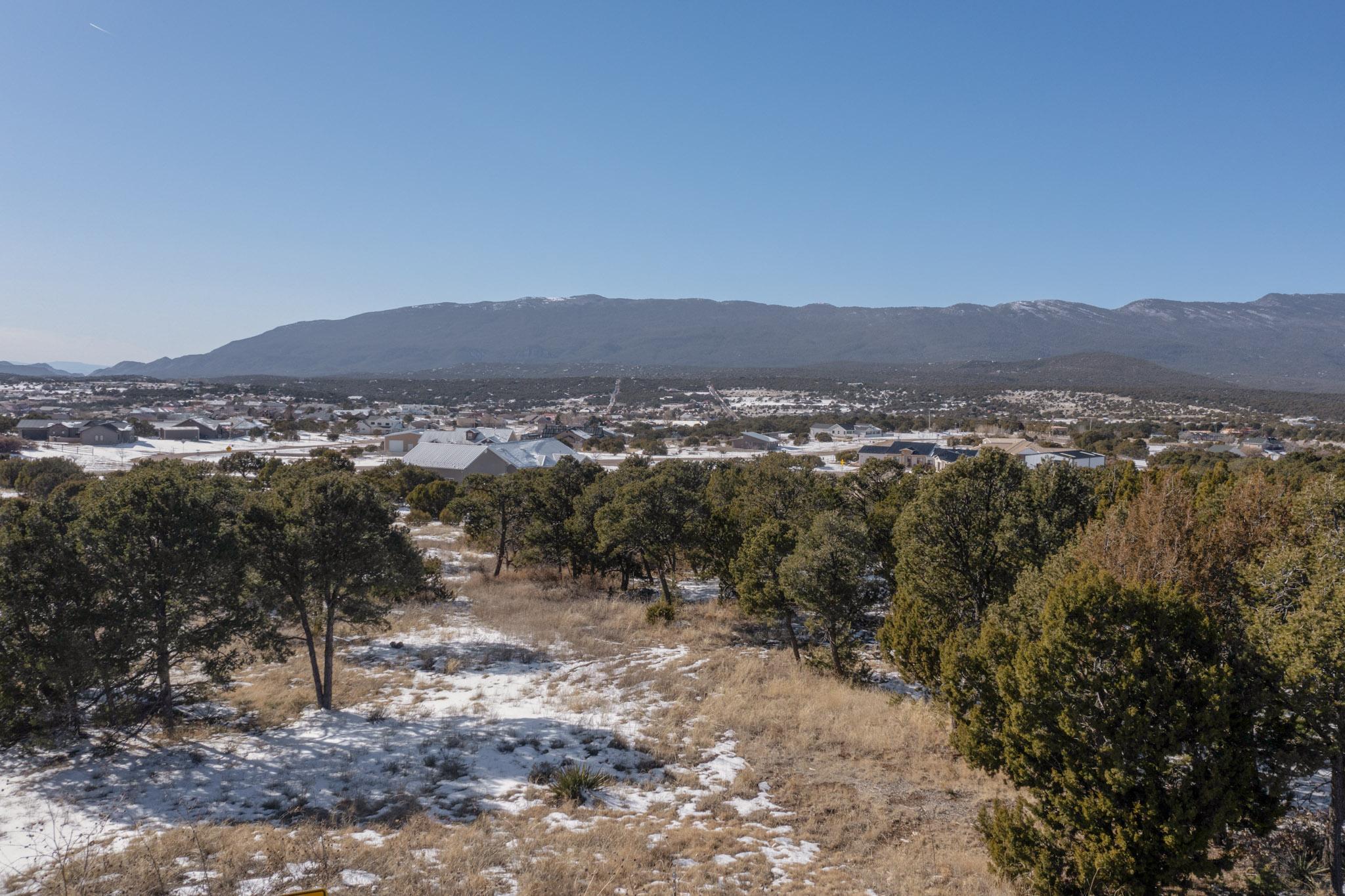 Land in Tijeras