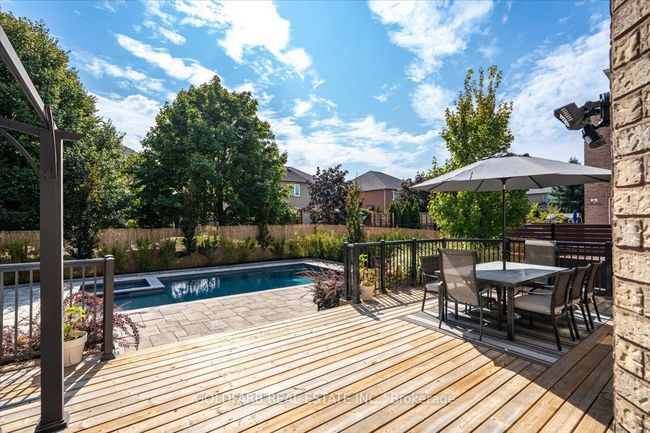 215 Thomson Creek Blvd, House other with 5 bedrooms, 4 bathrooms and 3 parking in Woodbridge ON | Image 26