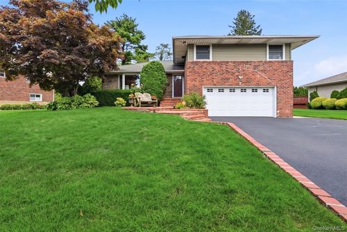 7 Wren Drive, Oyster Bay, NY, 11797 | Card Image