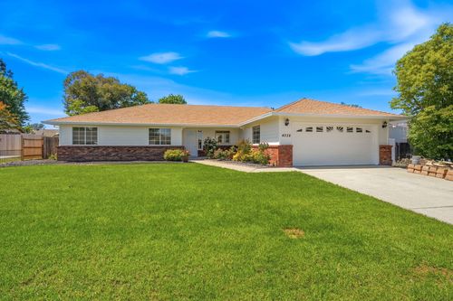 4338 Blazingwood Dr, Redding, CA, 96001-3781 | Card Image