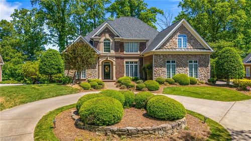 113 Mcmichael Ct, Clemmons, NC, 27012-8968 | Card Image