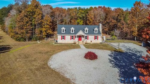 425 Starview Ln, Gum Spring, VA, 23065-2256 | Card Image
