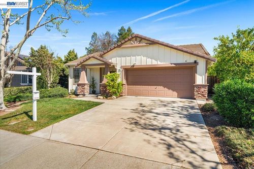 1727 Sutter St, Livermore, CA, 94551-5204 | Card Image