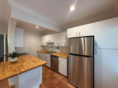 2-1640 Ne 4th Place, Fort Lauderdale, FL, 33301 | Card Image