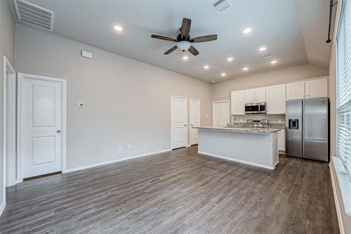 10954 Amblewood St, Willis, TX, 77318-7200 | Card Image