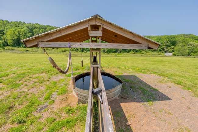 688 Gibson Knob Rd, Home with 0 bedrooms, 0 bathrooms and null parking in Laurel Fork VA | Image 94