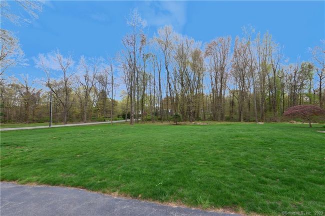 11 Hickey Rd, House other with 3 bedrooms, 3 bathrooms and 6 parking in Pomfret Center CT | Image 36