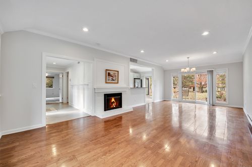 a-740 Heritage Vlg, Southbury, CT, 06488 | Card Image