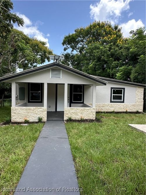 129 Flippen Ave, Avon Park, FL, 33825-3636 | Card Image