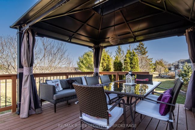 32 Abbey Dawn Dr, House other with 3 bedrooms, 3 bathrooms and 4 parking in Bath ON | Image 44