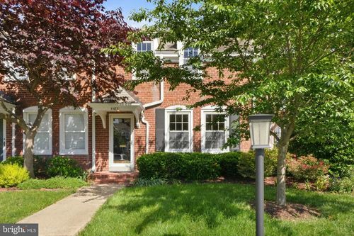 4425 36th St S, ARLINGTON, VA, 22206-1817 | Card Image