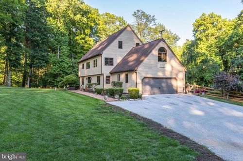 4105 Edges Mill Rd, DOWNINGTOWN, PA, 19335-1955 | Card Image