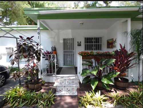 661 Ne 164th Ter, Miami, FL, 33162-3627 | Card Image