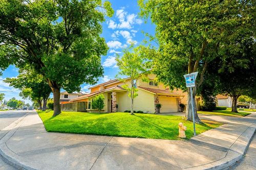 1720 Shadewood Dr, Modesto, CA, 95355-8807 | Card Image
