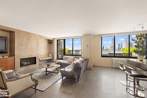 ph1e-21 S End Ave, New York, NY, 10280-1044 | Card Image